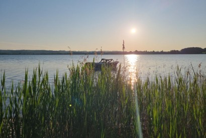 Exklusive Rarität im Salzburger Seenland – 390 m² direkt am Wasser mit Steg
